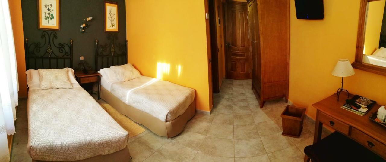 Posada Del Camino Real Torrelaguna Exteriör bild