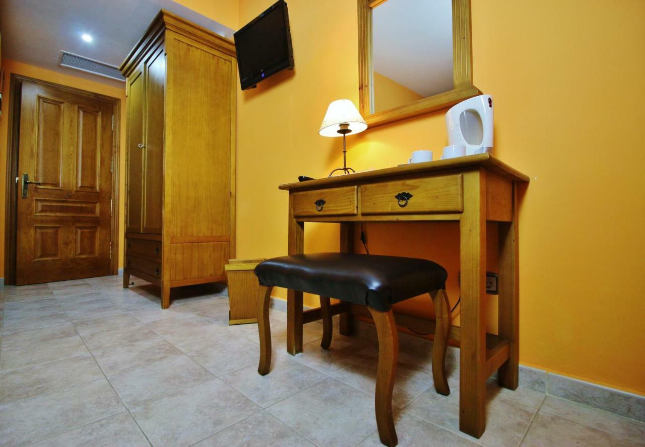 Posada Del Camino Real Torrelaguna Exteriör bild